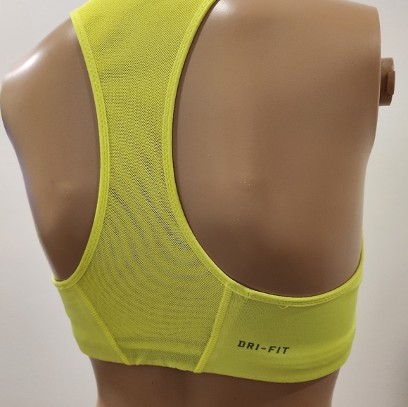 Nike sports bra, medium support - Picture 2 of 3